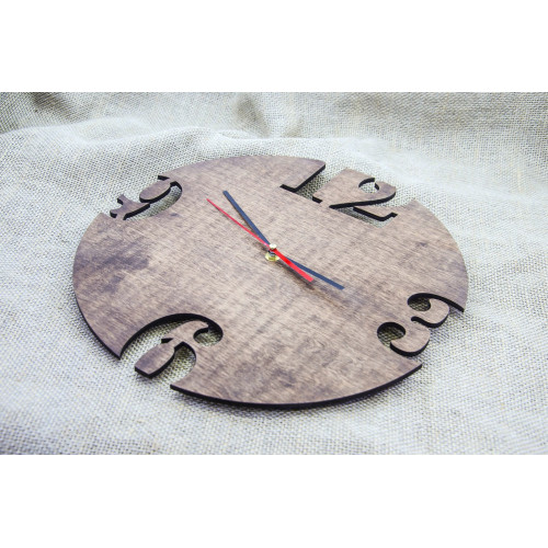 Wall clock with arabic numerals 30 cm in diameter.  