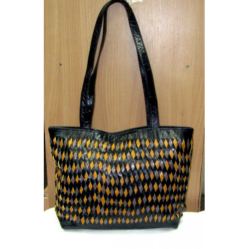 Bag woven genuine patent leather
