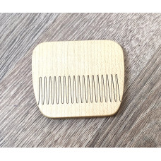 Comb with magnets made of natural wood