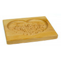  Gingerbread board Ornamented heart 20 * 17 * 2cm to form a printed gingerbread.